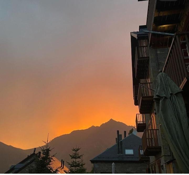 Apartamento Con Terraza Y Vistas Panoramicas En Tauell ภายนอก รูปภาพ