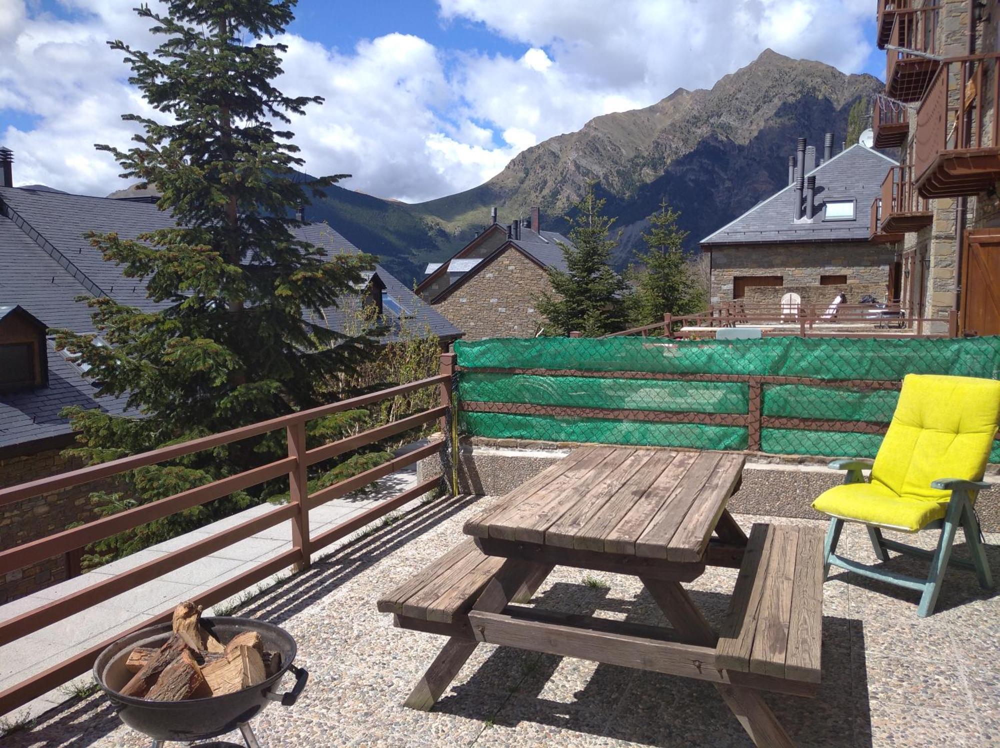 Apartamento Con Terraza Y Vistas Panoramicas En Tauell ภายนอก รูปภาพ